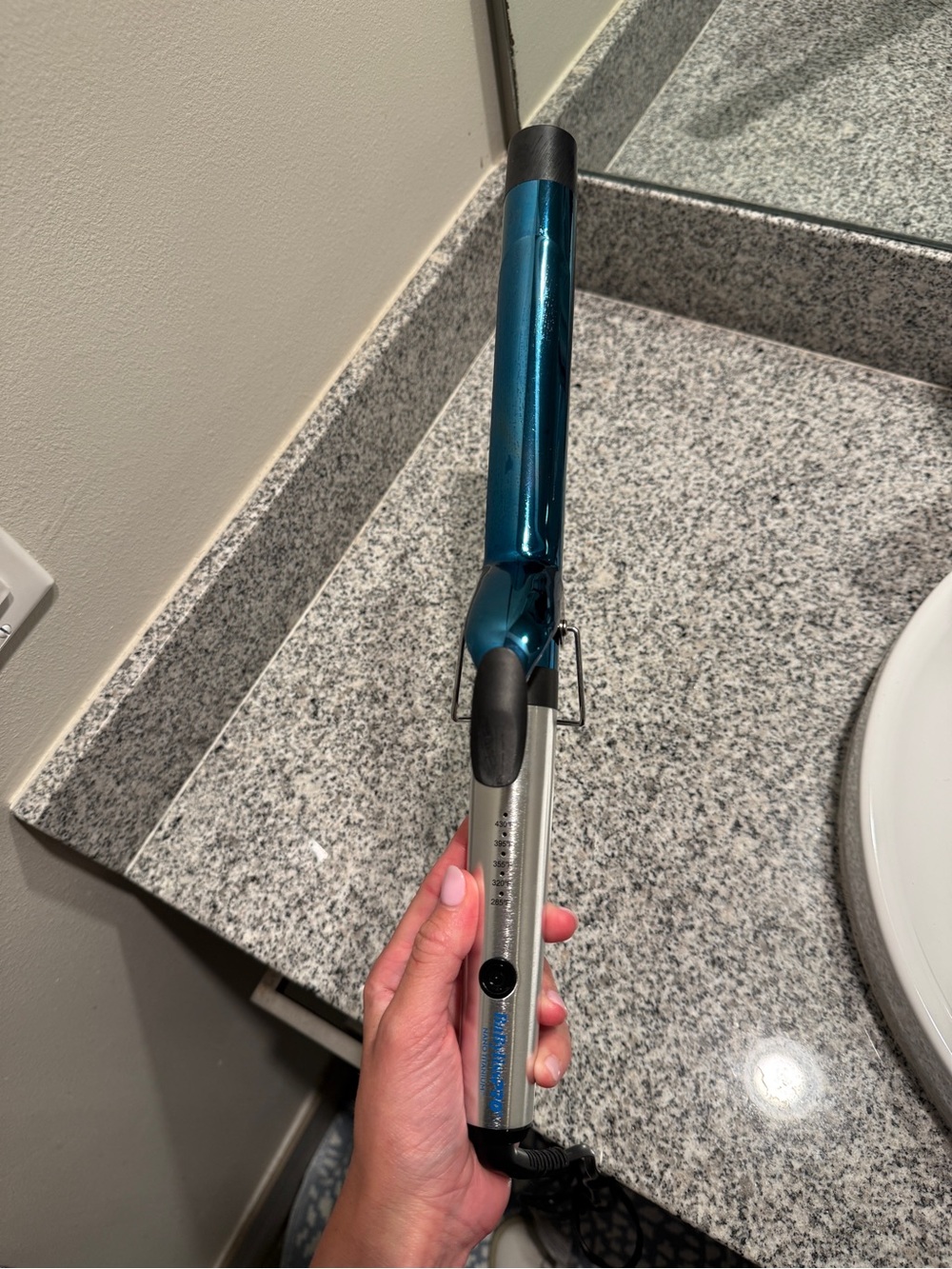 BaByliss XL 1-1/4” Curling Iron